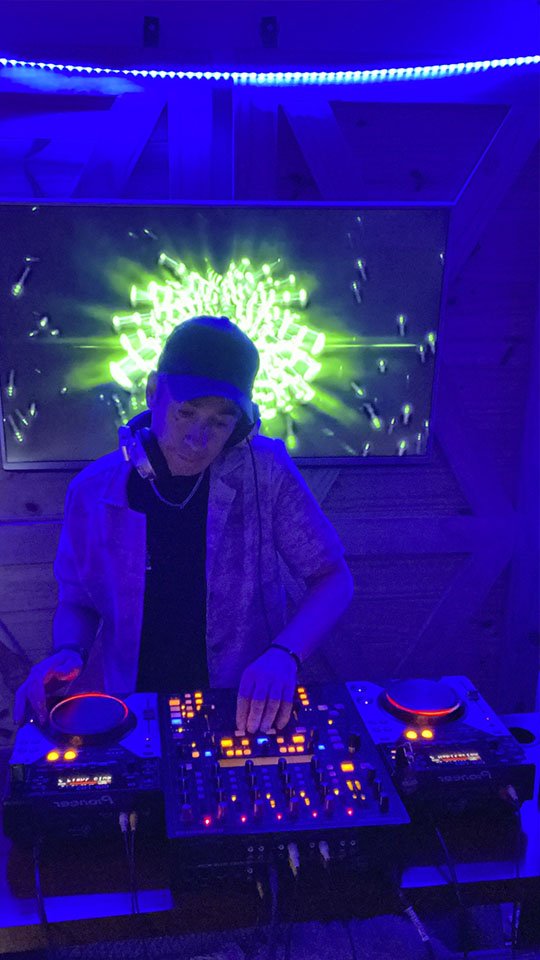 FLX22 dj de música electrónica. Deep House - Tech House - Old School